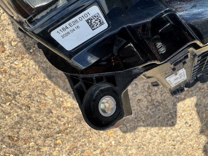 LAND ROVER DEFENDER L663 FACELIFT 2026 MATRIX LED HEADLIGHT RIGHT T8B213W029