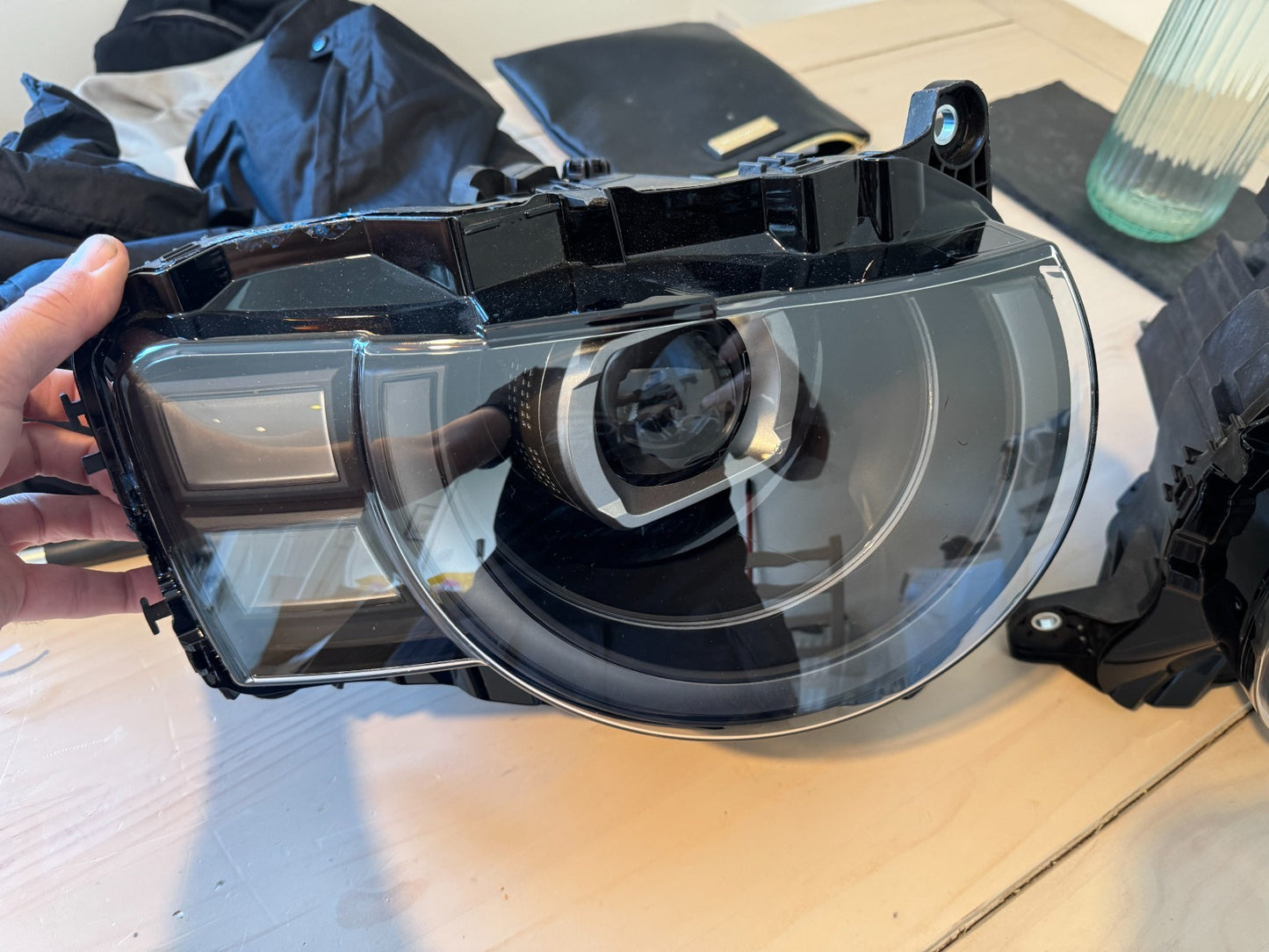 PAIR LAND ROVER DEFENDER BASE L663 Headlights FACELIFT RHD 2026