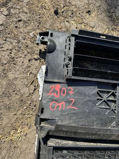 DAMAGED CITRO�N C5 AIRCROSS Air Inlet Module Centre 9843265180