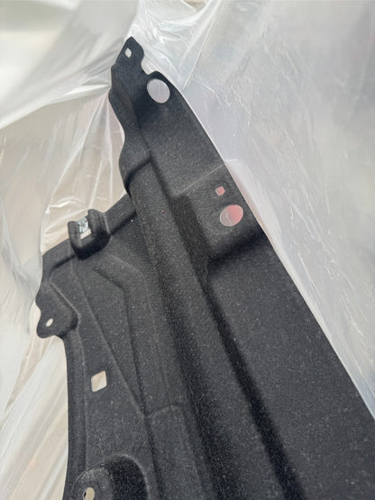 LR146639 - Shield - Underbody - LAND ROVER DEFENDER L663 RIGHT L8B2104C20BG