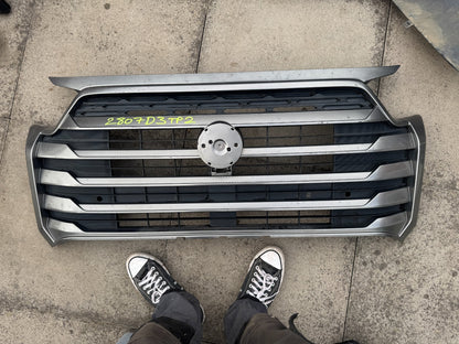 k79462-38030 Ssangyong Musso rexton Front Radiator Grill Scratched