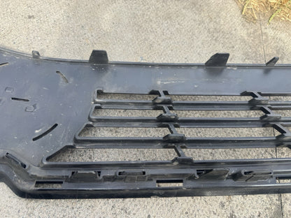 VAUXHALL ASTRA L 2022 ON GENUINE FRONT BUMPER UPPER GRILLE 9839640080 .