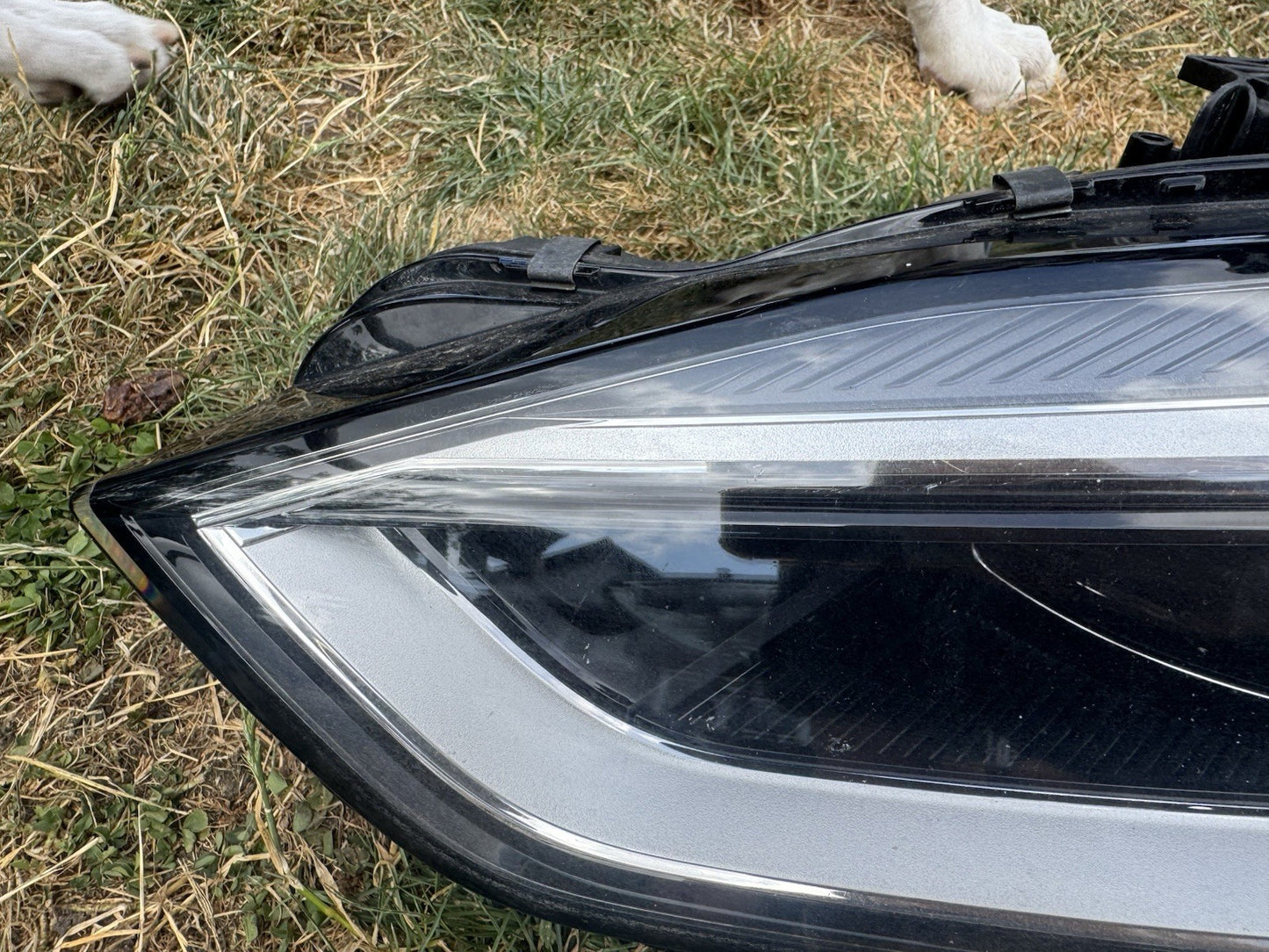 AUDI A5 PASSENGER SIDE LEFT HEADLIGHT LED 8W6941033E 2017 2019 S5 RS5 DAMAGED