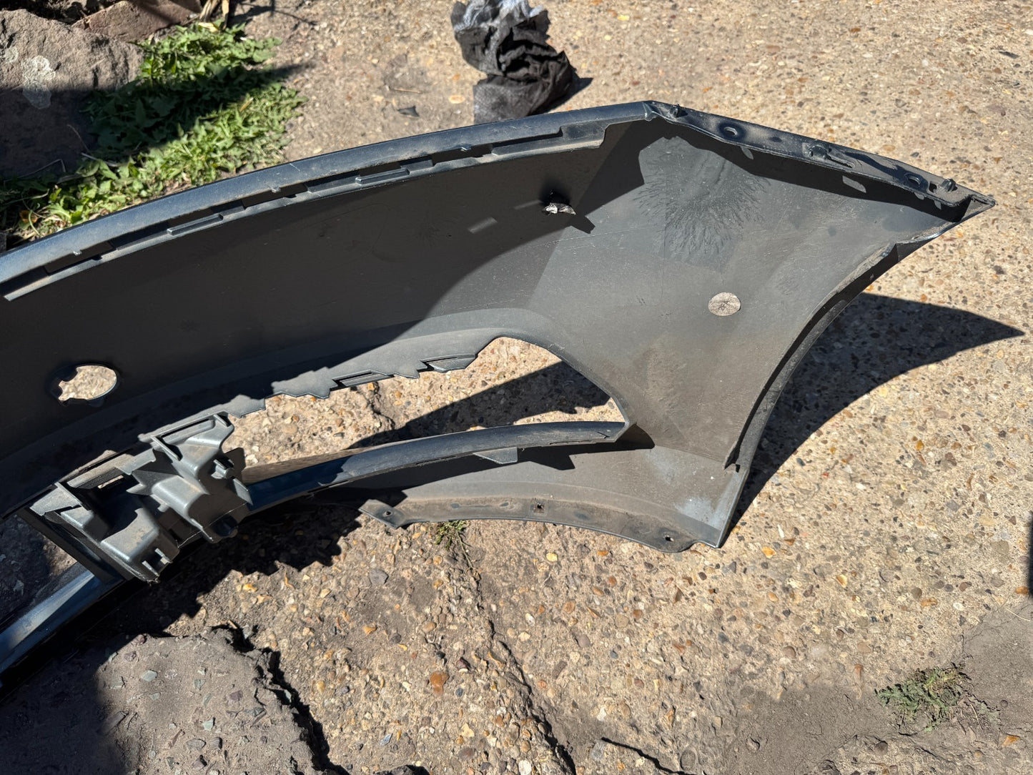 SKODA FABIA FRONT BUMPER 6V0807221F FACELIFT 6V  2018 2019 2020 2021 Dented