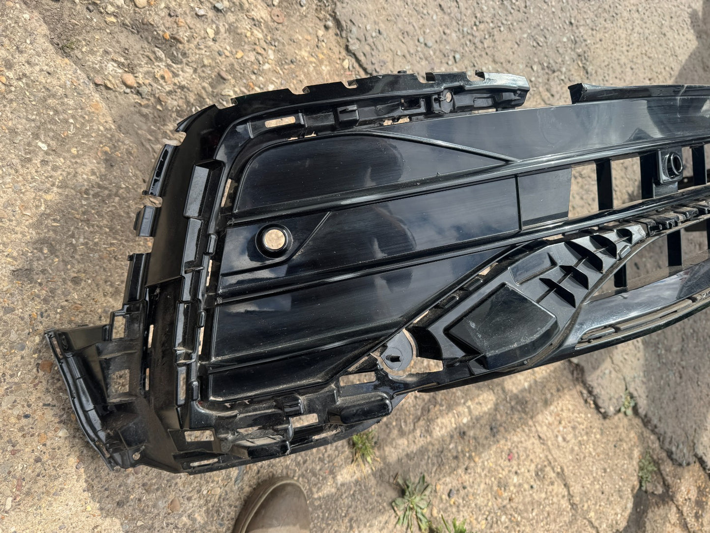 VOLKSWAGEN TIGUAN R LINE Front Bumper 2020-ON | OEM 5NA853677Q Used Genuine