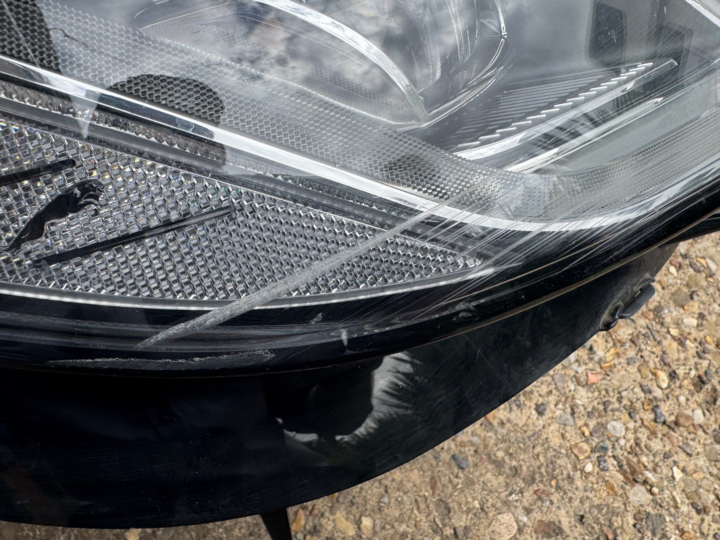 JAGUAR I-PACE X590 HEADLIGHT FULL LED HIGH LT RIGHT M9D313W029GE 2024 Scratched