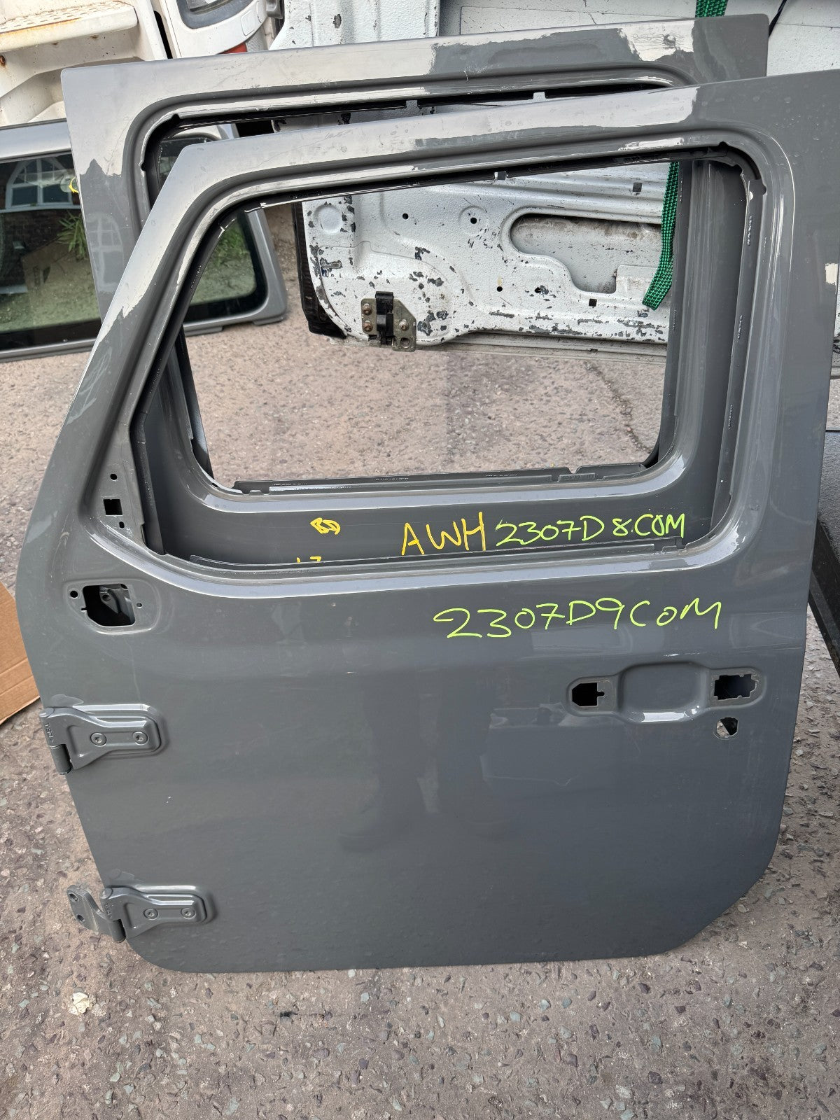 2018 on JEEP WRANGLER 4 DOOR PASSENGER SIDE LEFT FRONT GREY