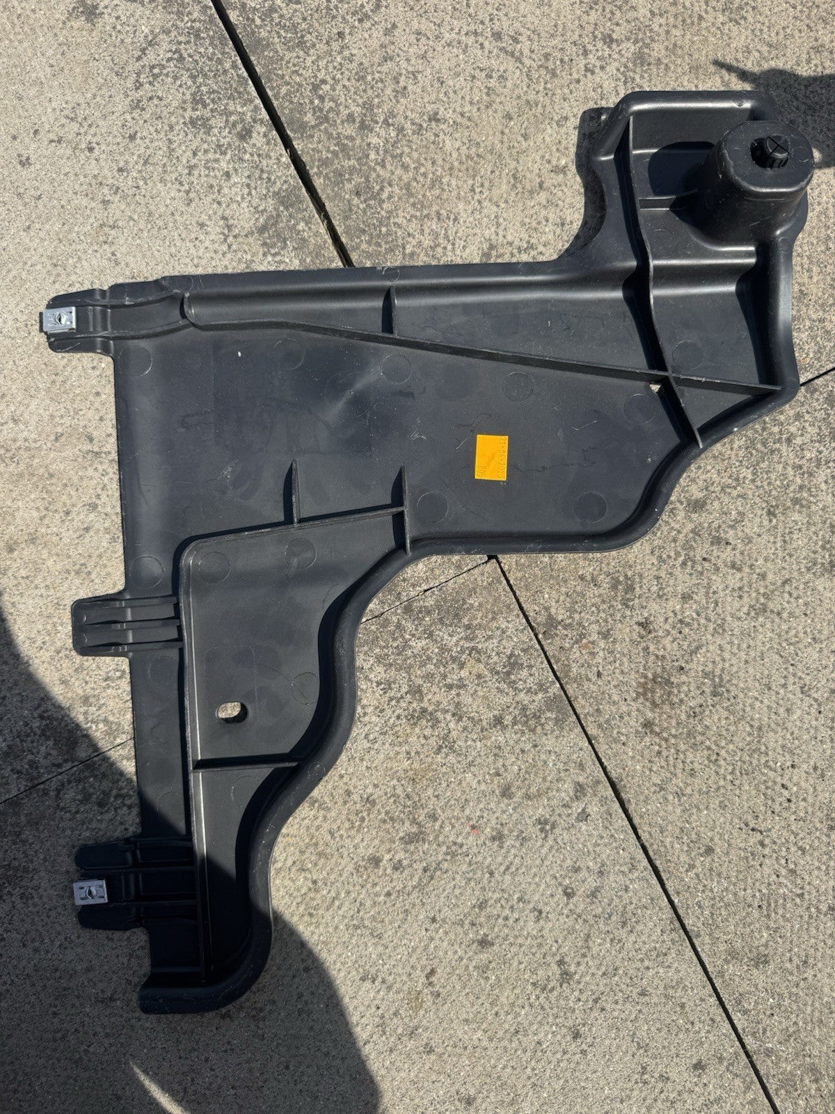 GENUINE NEW VW AUDI SKODA GOLF 17-24 REAR RIGHT UNDERTRAY SPLASHGUARD 2Q0825102A