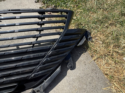 CRACKED!! PEUGEOT 308 MK3 2022 FRONT GRILLE 9838035380