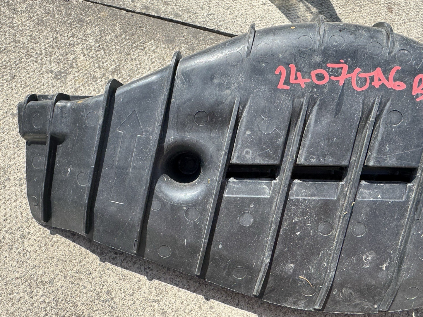 Genuine Audi Stone Guard 85E-505-415-B LEFT