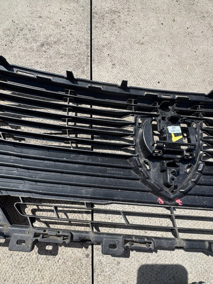 CRACKED!! PEUGEOT 308 MK3 2022 FRONT GRILLE 9838035380