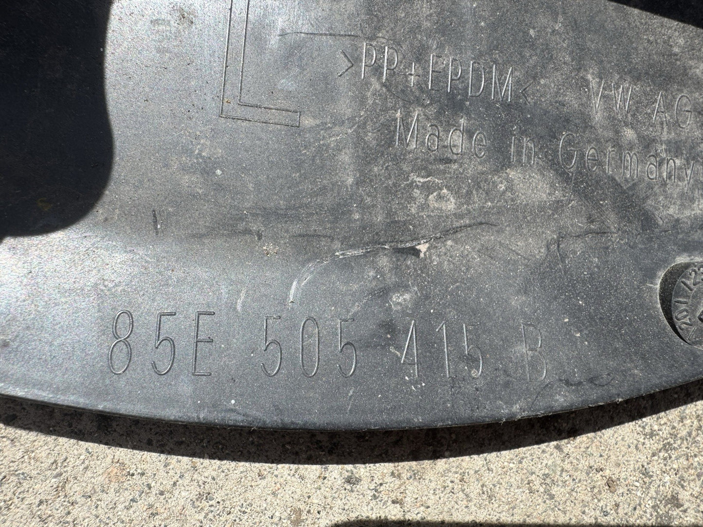 Genuine Audi Stone Guard 85E-505-415-B LEFT
