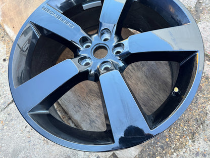2025 22" Genuine Land Rover Defender Style 5098 Alloy Light Scratches