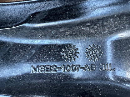 2025 22" Genuine Land Rover Defender Style 5098 Alloy Light Scratches