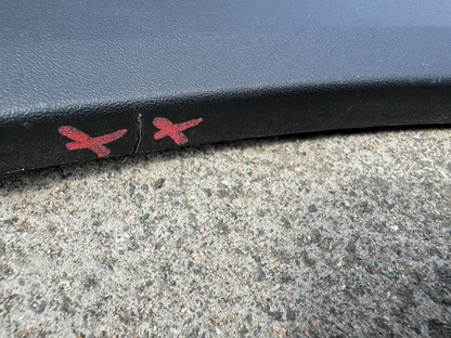 CRACKED! 5LJ 854 732 volkswagen fender trim 2023on