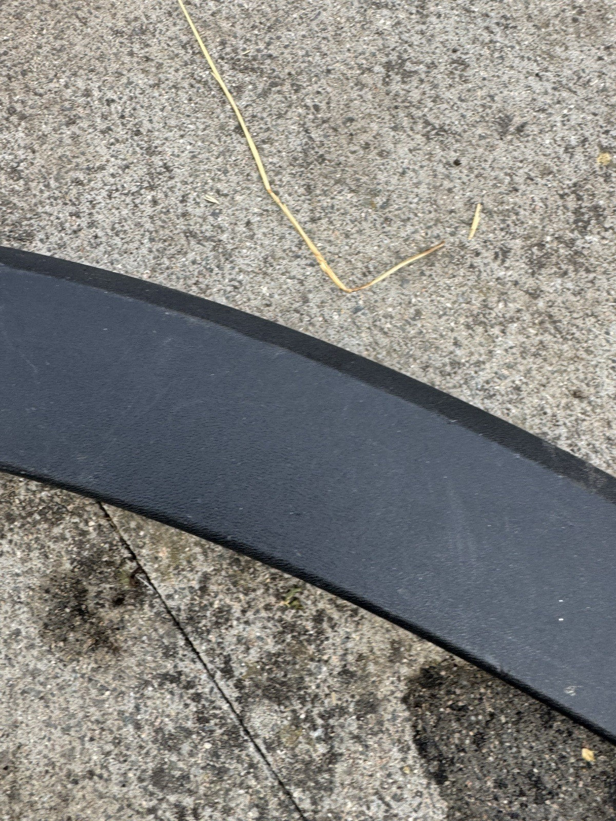 2023on Volvo XC40 Front Right Driver Wheel Arch Trim 32409197