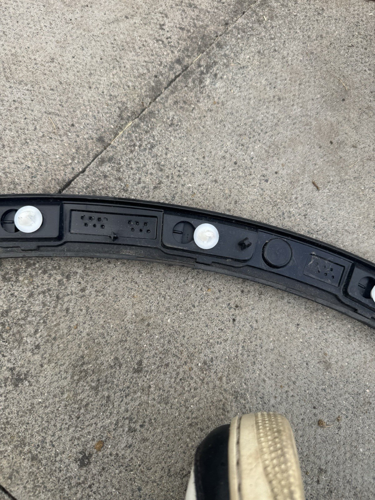 2023on Volvo XC40 Front Right Driver Wheel Arch Trim 32409197