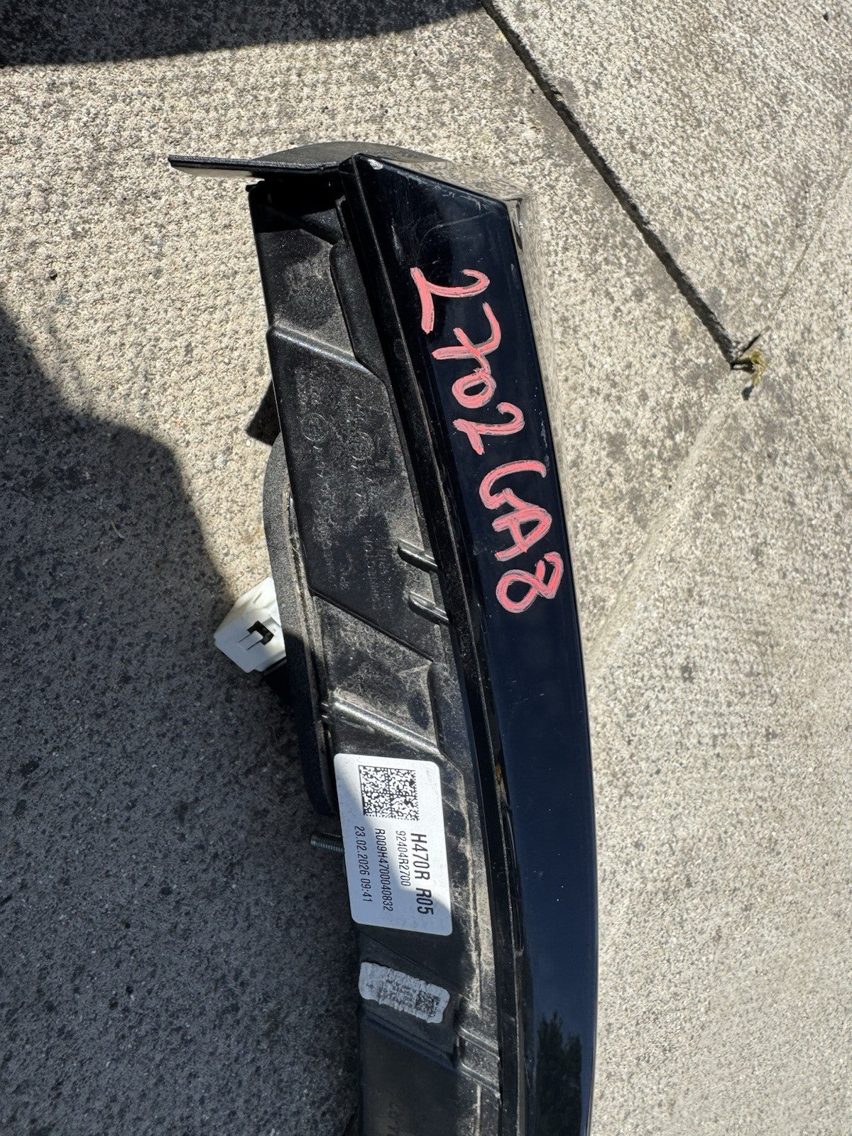 92404r2700 KIA SPORTAGE V LIFT LEFT LAMP IN THE TAILGATE