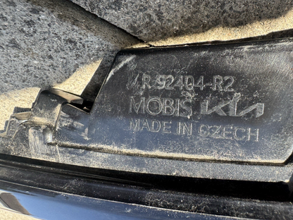 92404r2700 KIA SPORTAGE V LIFT LEFT LAMP IN THE TAILGATE