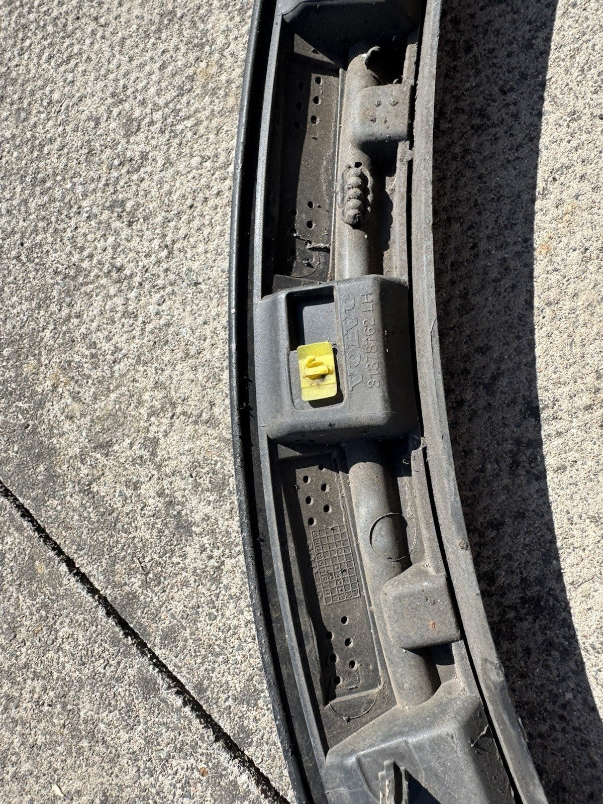 VOLVO XC90 WING ARCH MOULDING 14-22 PASSENGER SIDE FRONT B5 PLUS MHEV 31378162