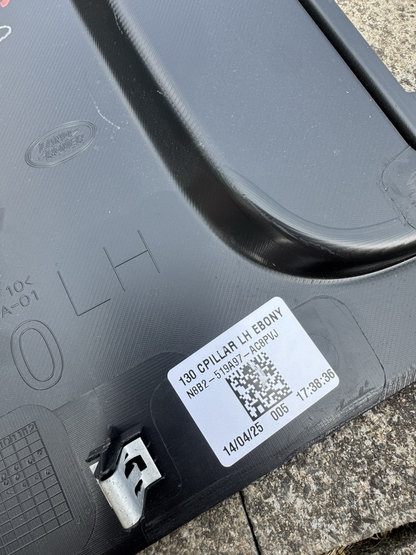 L8B2519A97 Land Rover LH panel
