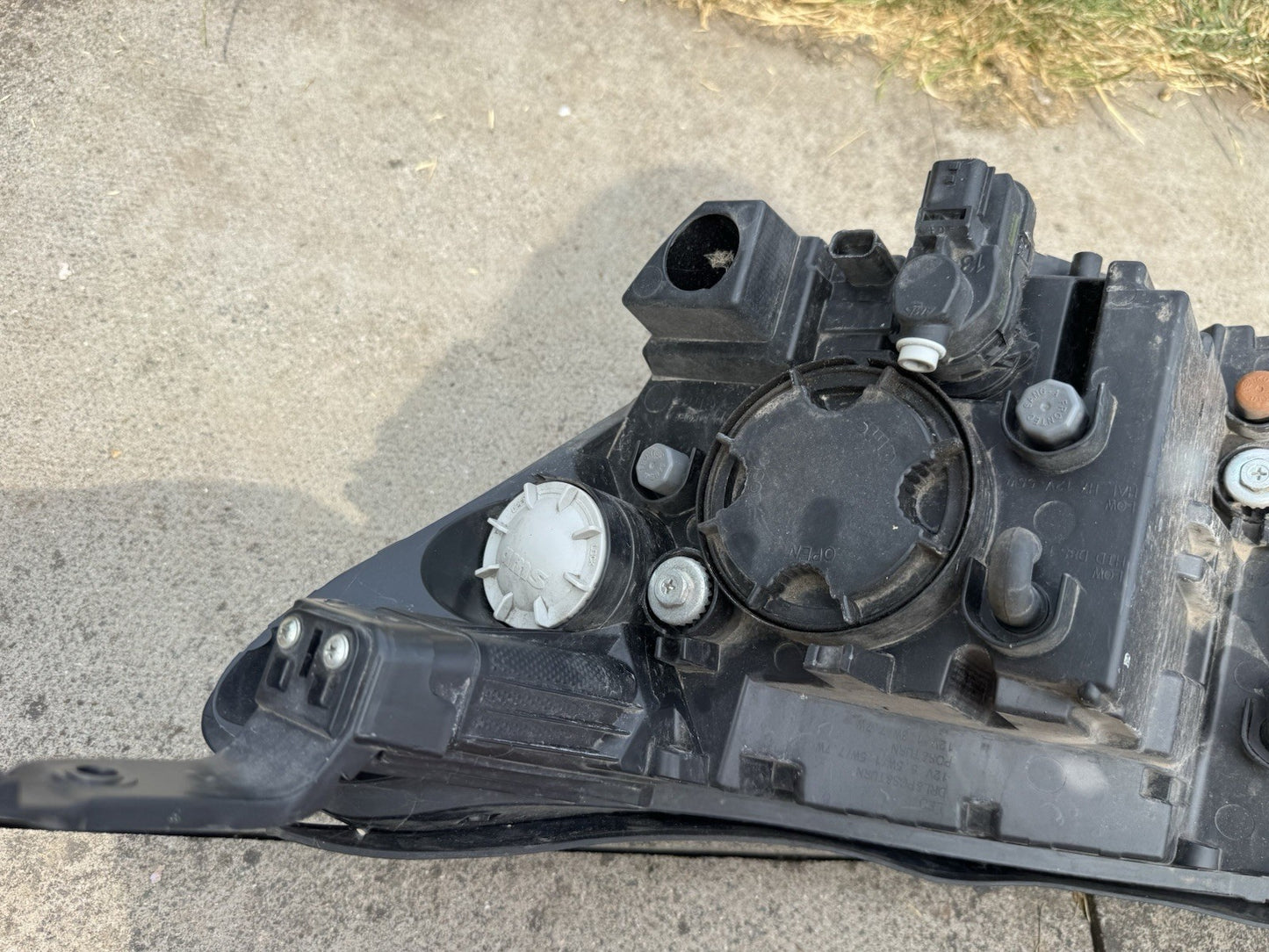 SSANGYONG MUSSO RIGHT HEADLAMP Q200 SERIES HALOGEN TYPE