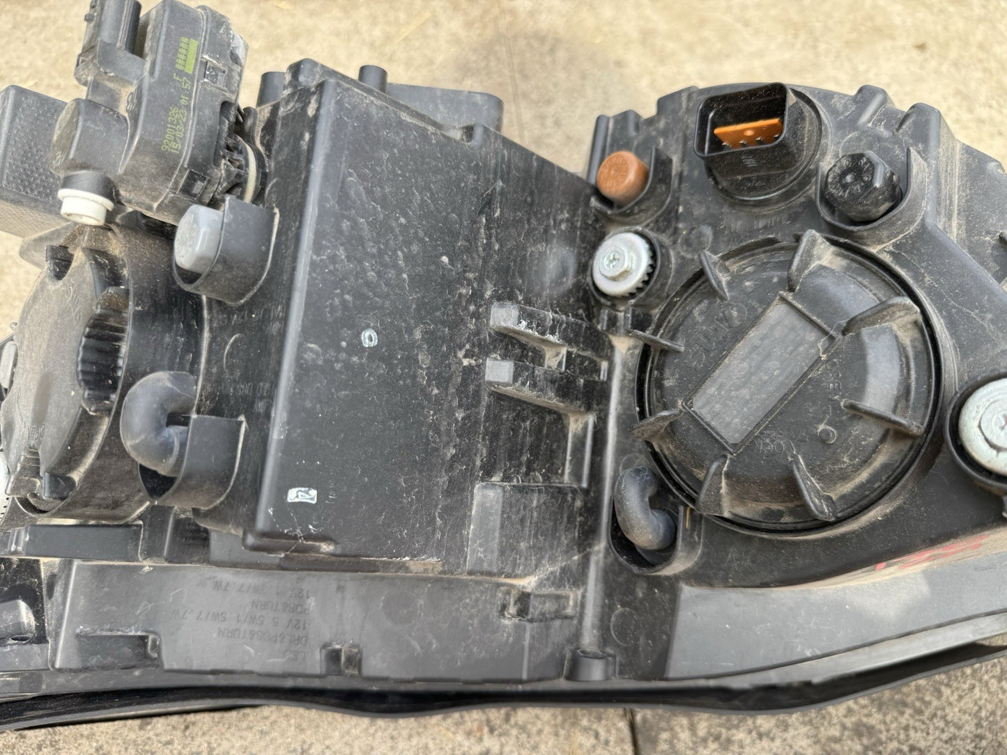 SSANGYONG MUSSO RIGHT HEADLAMP Q200 SERIES HALOGEN TYPE
