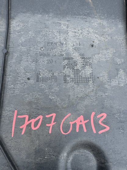 DAMAGED!! Mercedes c class w205 under tray a205 690 8900