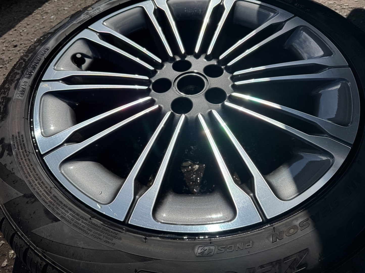 4x 2026 RANGE ROVER VELAR L560 20'' STYLE 1075 DIAMOND CUT ALLOY WHEELS