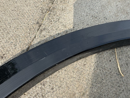 VOLKSWAGEN TOUAREG CR7 Front Right Fender Molding 760853718AGRU