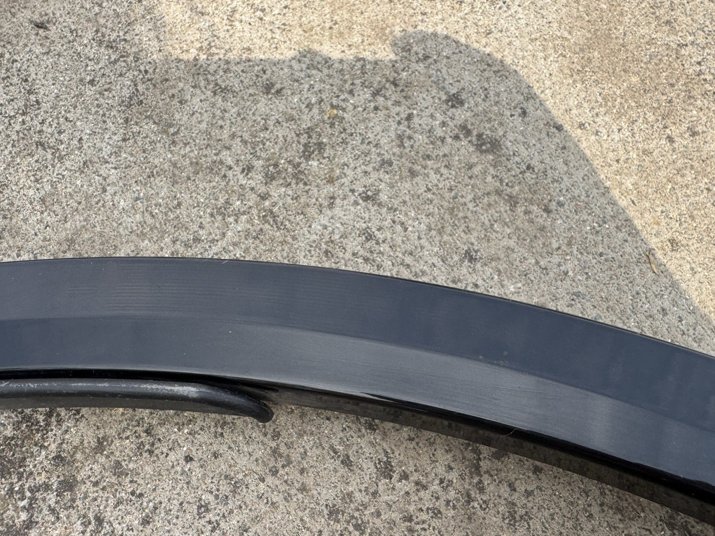 VOLKSWAGEN TOUAREG CR7 Front Right Fender Molding 760853718AGRU