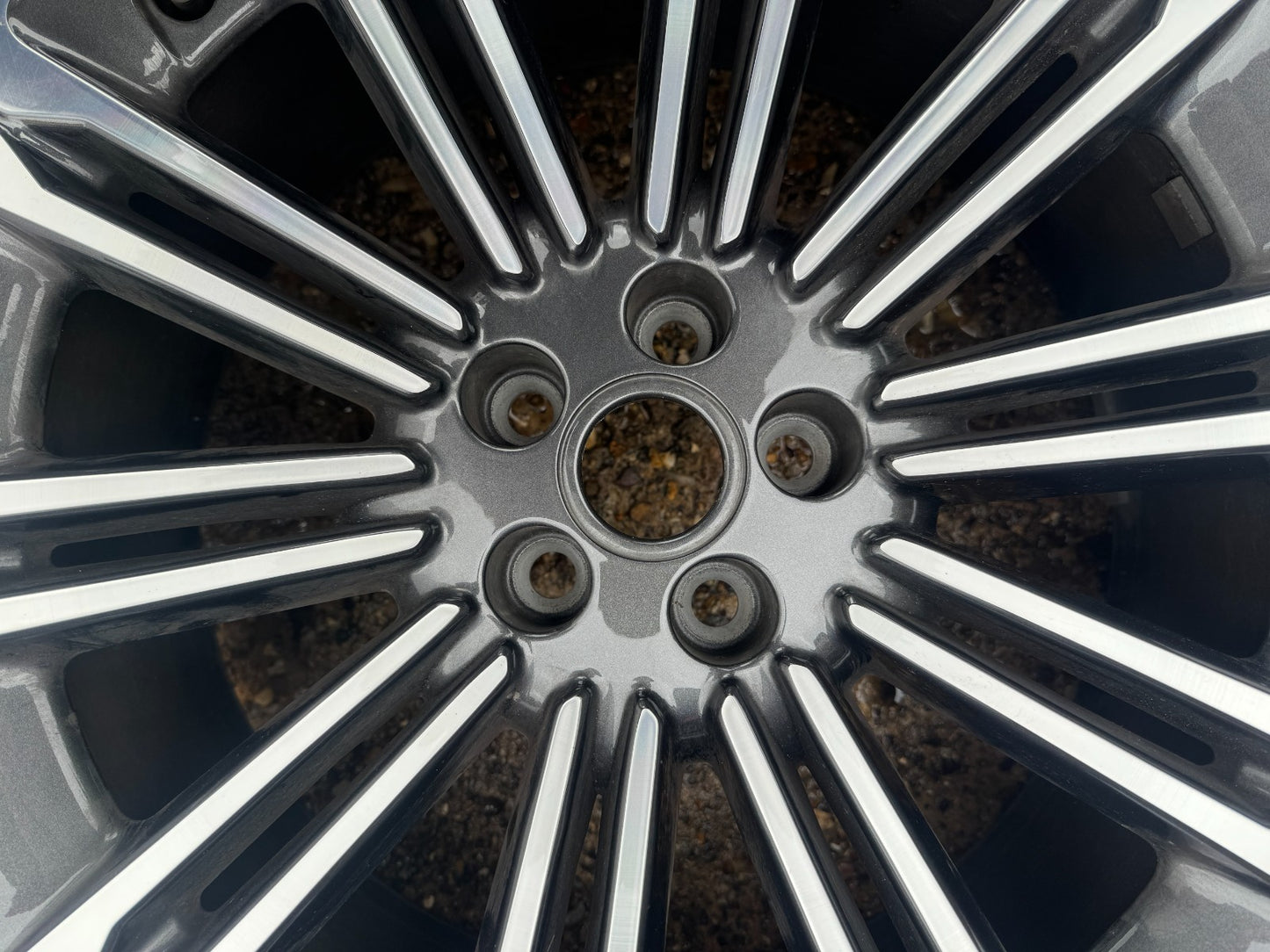 4x 2026 RANGE ROVER VELAR L560 20'' STYLE 1075 DIAMOND CUT ALLOY WHEELS
