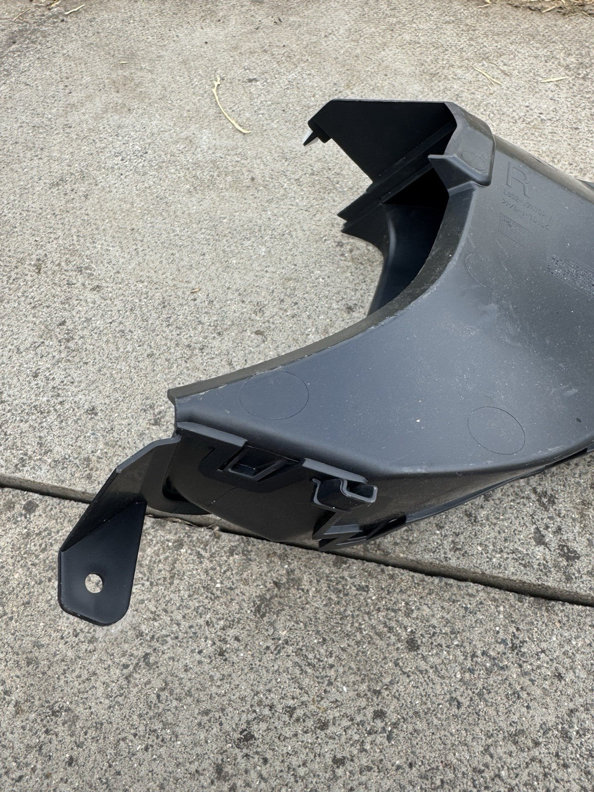 Land Rover Defender L663 Front Right Cooling Air Duct 2020 ON L8B2-17E762-A