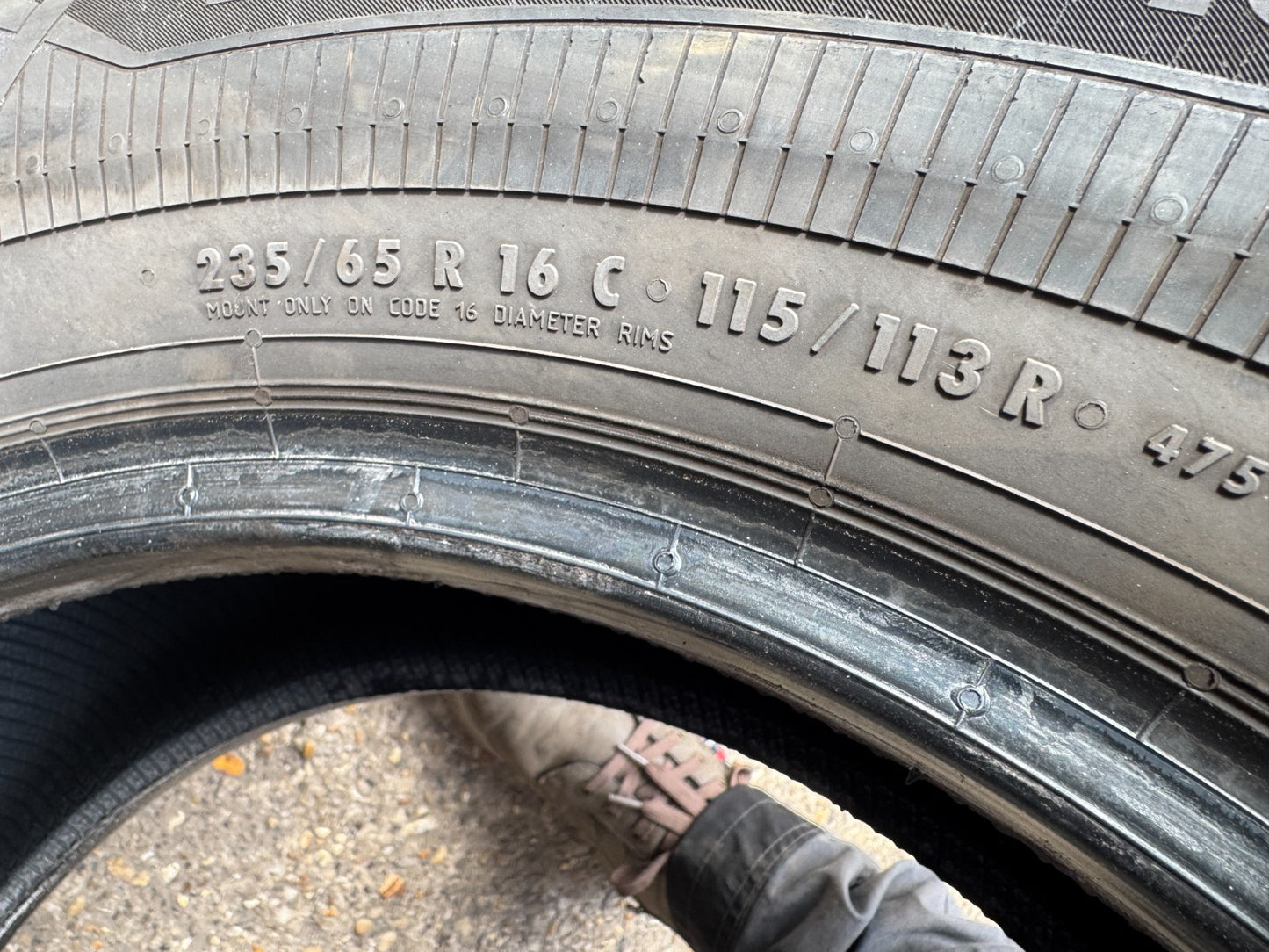 1 X 235 65 16 115/113R CONTINENTAL VAN CONTACT ECO 6mm 2024 tyre