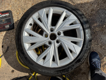 1x Genuine Audi A3 8Y 17” Alloy Wheel Rim 8Jx17 8Y0601025D Kerb Rashed