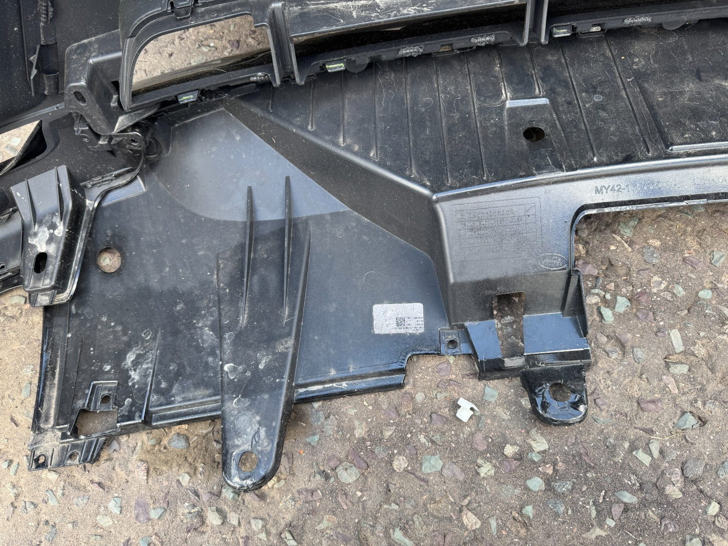 2026 DISCOVERY DYNAMIC L462 20-ON FRONT BUMPER MY42-17F003-AAW MY4217F003AAW
