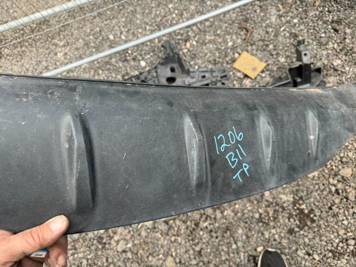 2022 KIA XCEED CD MK3 Skid Plate Bumper Belakang 86671J7PA0 ORIGINAL