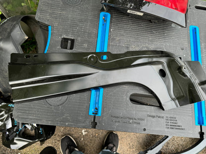 Volvo XC40 Quarter Panel Gutter (Right, Rear) 31675594 2019 - 2024 NEW GENUINE