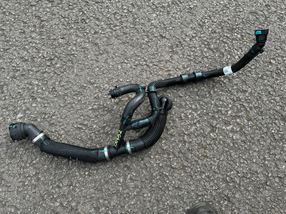 LAND ROVER DISCOVERY SPORT L550 1.5 P300e Hybrid 4x4 Hoses L8D2-8260-BA 2022