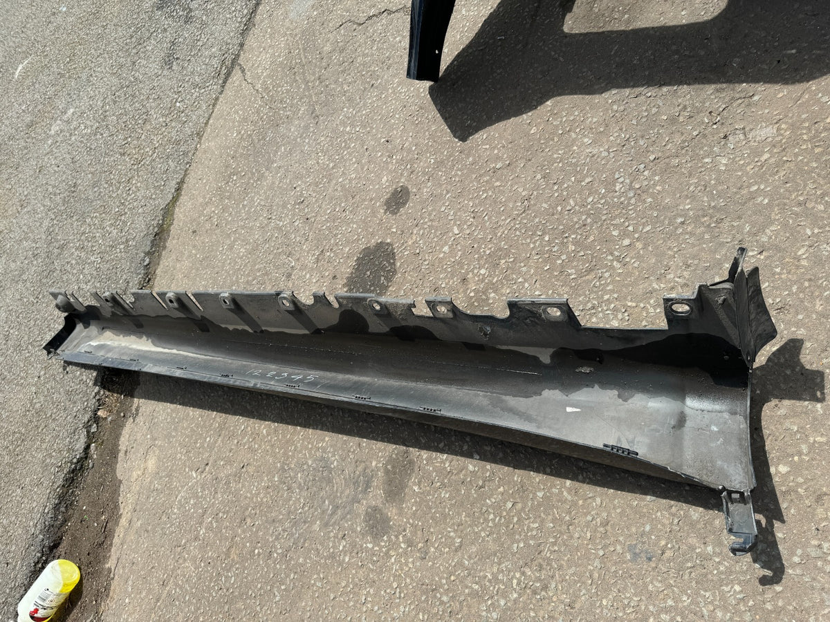 BMW X5 SIDE SKIRT LEFT 475 BLACK  F15 2013 - 2018 SCRATCHED AND DAMAGED