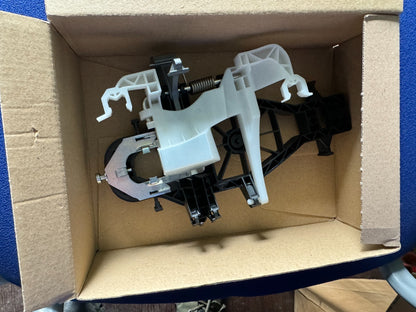 Rel Dudukan Pintu Geser Kiri VW TRANSPORTER T5 7E0843351C BARU GENUINE
