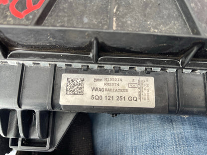AUDI Q2 KÉT NƯỚC VÀ QUẠT GIÓ 5Q1121251HS 5Q0959455BE 5Q0121205BD 5Q0121207B