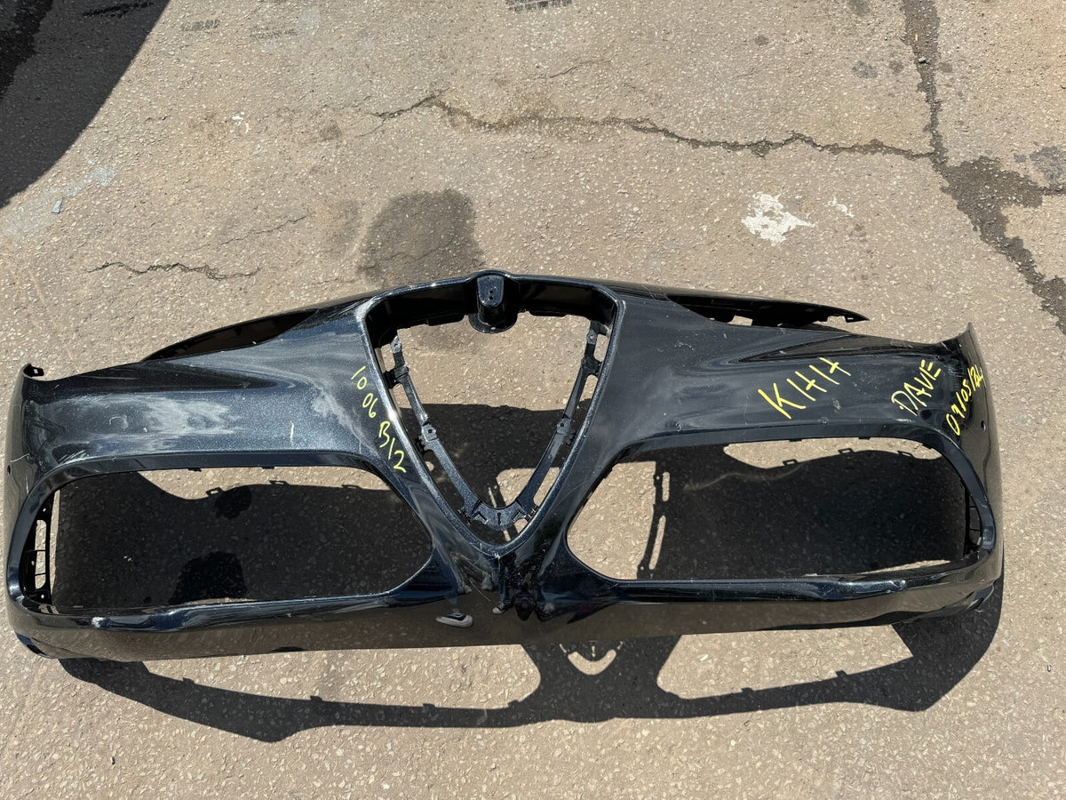2023 Bumper Depan Alfa Romeo Stelvio 2017 ke atas 50549458 Baret retak lecet