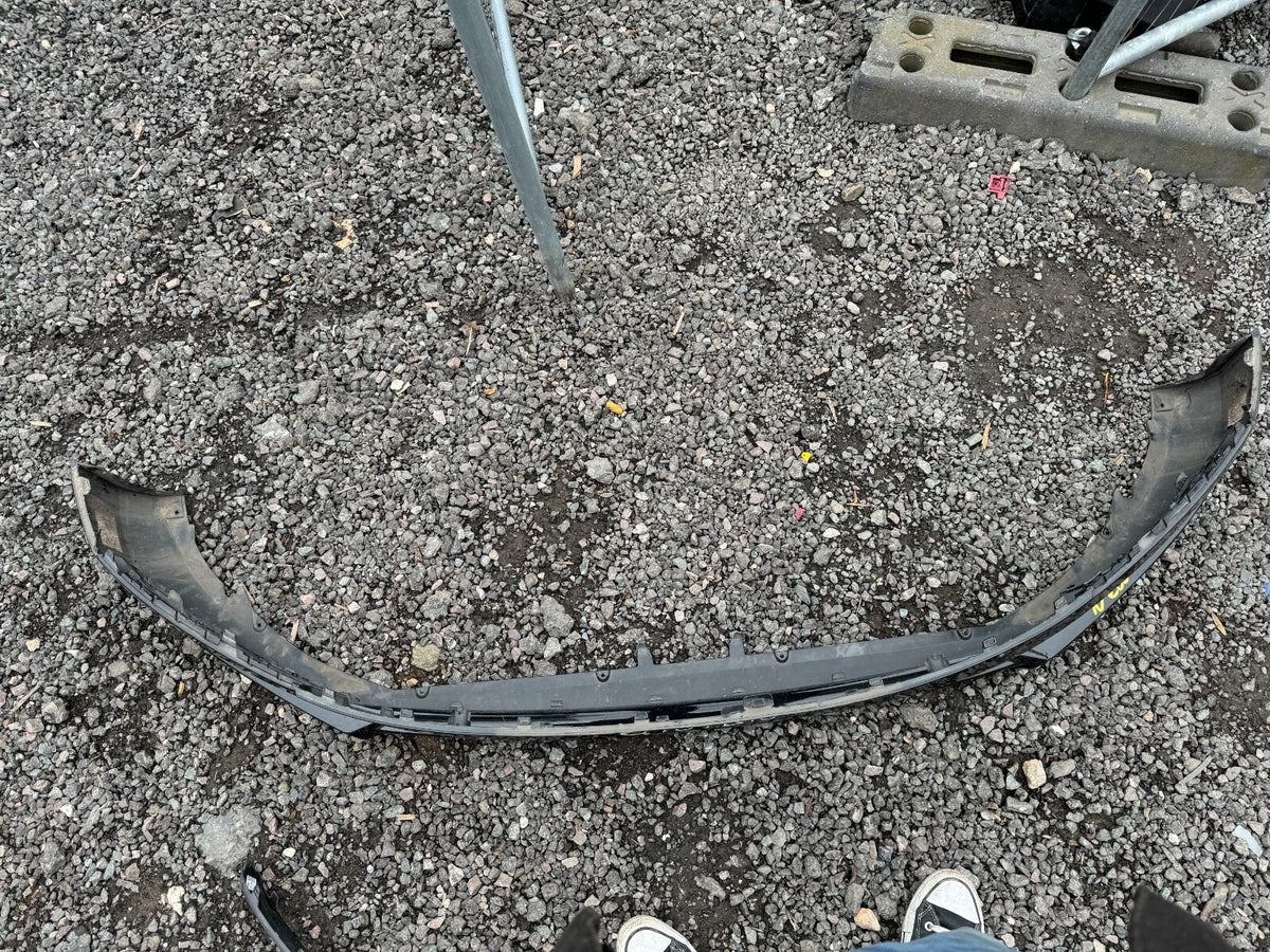 VOLVO V90 B4 B5 INSCRIPTION 2021 încoace PRELUNGIRE SPOILER BARA FATA DETERIORATĂ
