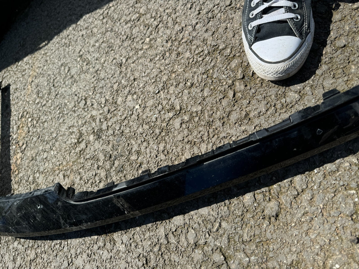 GENUINE RANGE ROVER SPORT L461 TRIM BAWAH BUMPER BELAKANG 2022 ke atas N9X217F954A