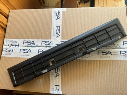 GENUINE LAND ROVER RANGE ROVER VELAR DEFLEKTOR UDARA GRILL DEPAN LR152433