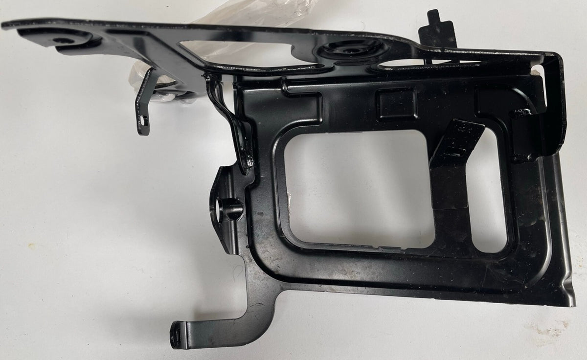 VOLKSWAGEN PASSAT B8 3G Cooler Radiator Bracket 3Q0121093F NEW GENUINE
