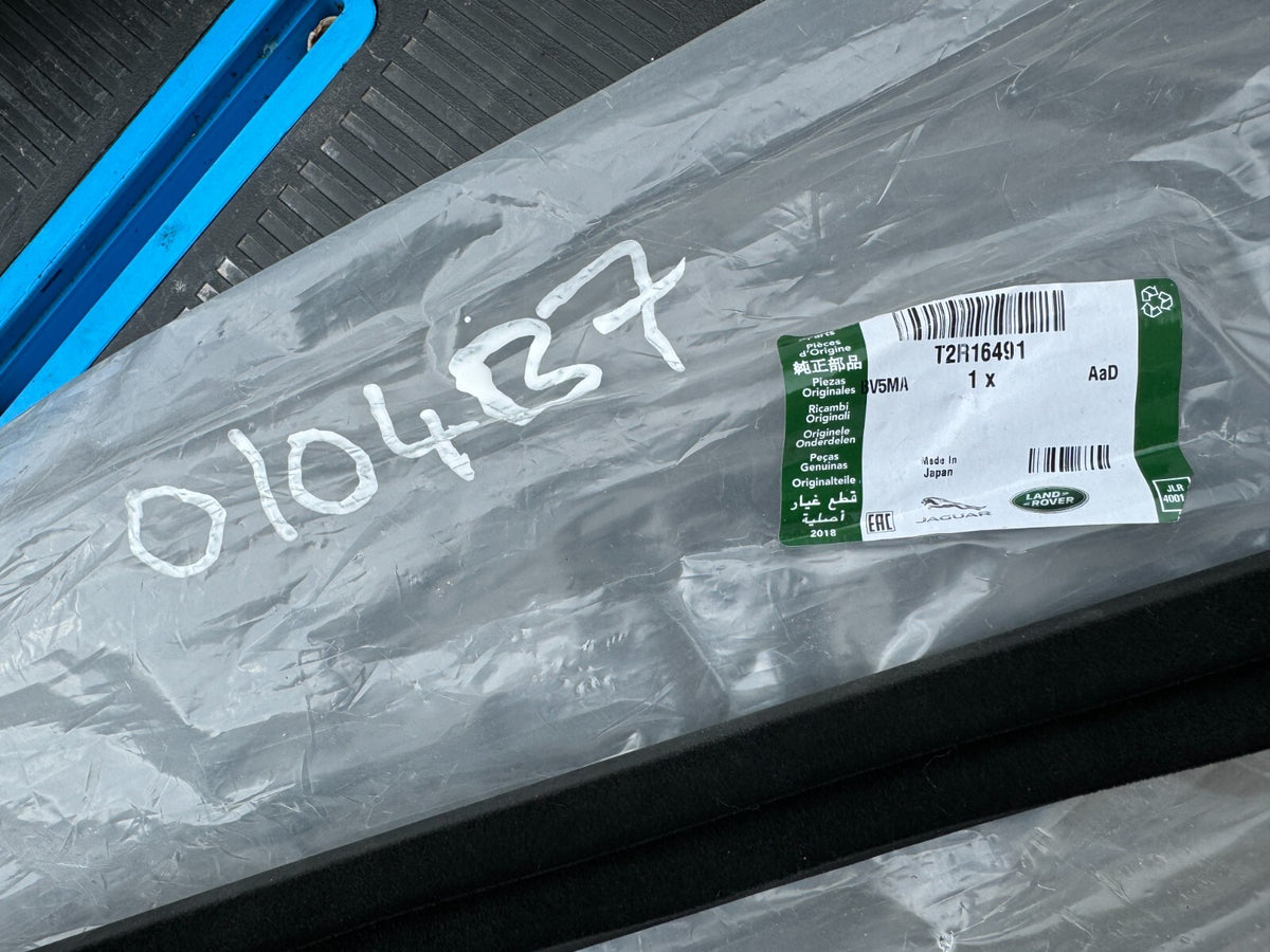 NEW GENUINE 14ON Jaguar F-Type S Front Left Door Window Weather Strip Waist Seal