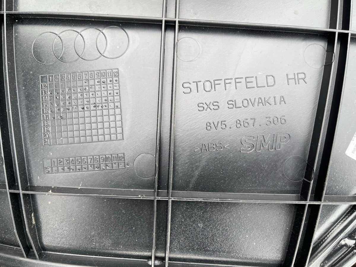AUDI A3 S3 RS3 8V SALOON DRIVERS SIDE REAR DOOR CARD 8V5867306 FREE P&P