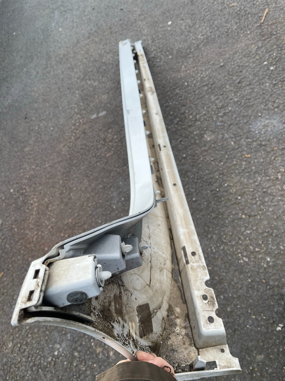 JAGUAR XF SIDE SKIRT LEFT PASSENGER  2015-ON GENUINE (GX63-101D57-A)